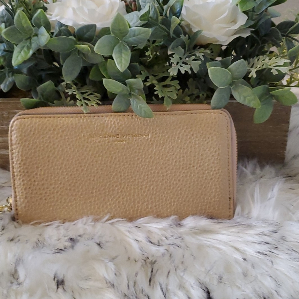 Adrienne Vittadini Snap Front Zip Around Wlallet